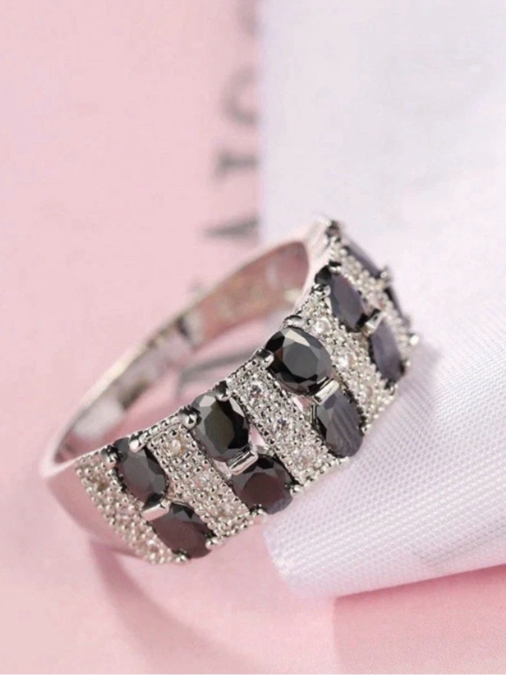 19.50K White & Black Onyx Fire Topaz Silver Ring Size 6 US Seller - Picture 3 of 5